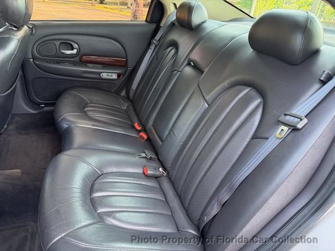 Used 1999 Chrysler 300M FWD image 32