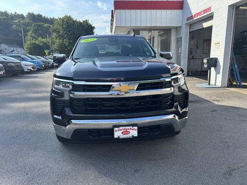 Used 2024 Chevrolet Silverado 1500 LT AWD/4WD image 4