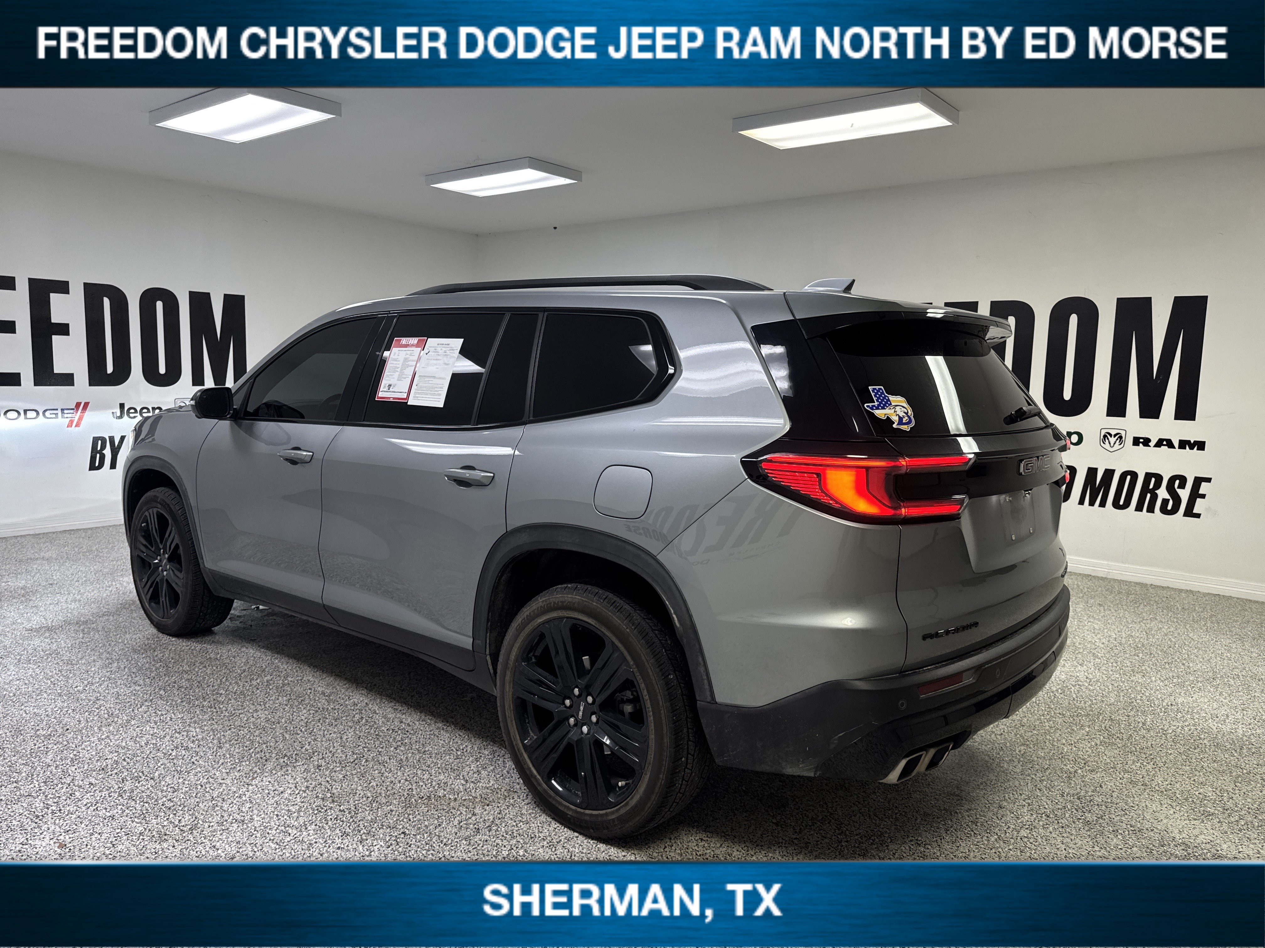 Used 2024 GMC Acadia Elevation w/ Black Edition FWD image 6