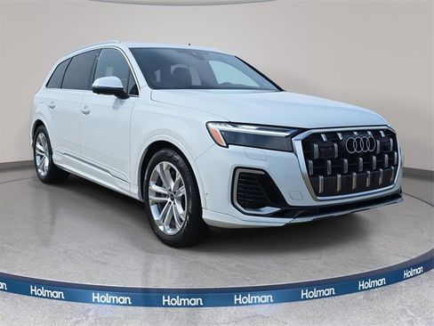 Used 2025 Audi Q7 3.0T Premium Plus w/ Premium Plus Package image 4