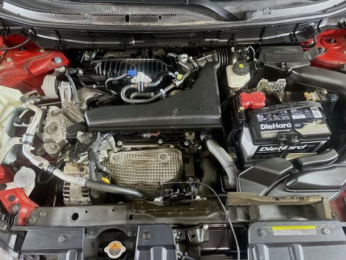 Used 2018 Nissan Rogue SV FWD image 31