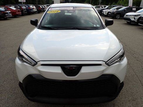 Certified 2024 Toyota Corolla Cross AWD Hybrid image 11