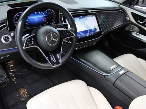Used 2025 Mercedes-Benz E 450 4MATIC Sedan w/ Driver Assistance Package image 9