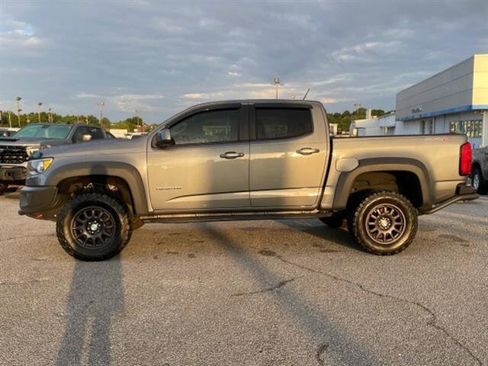 Used 2019 Chevrolet Colorado ZR2 w/ Colorado ZR2 Bison Edition image 4