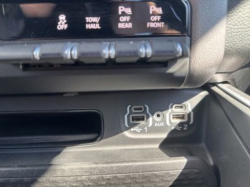 Used 2021 RAM 1500 Big Horn AWD/4WD image 24