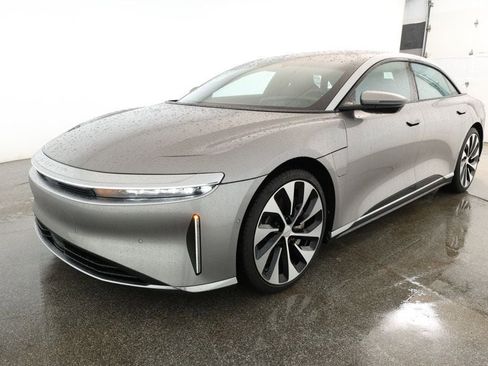 Used 2024 Lucid Air Touring image 1
