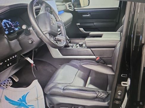Used 2024 Toyota Sequoia Platinum w/ TRD Off-Road Package AWD/4WD image 8