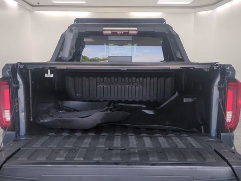 Used 2021 GMC Sierra 1500 Denali w/ Denali Ultimate Package AWD/4WD image 10