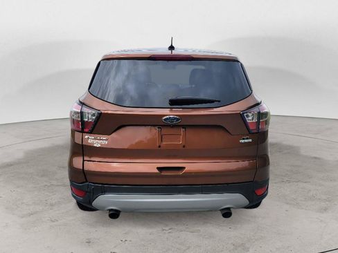 Used 2017 Ford Escape SE FWD image 7