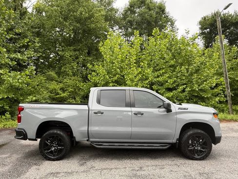 Used 2024 Chevrolet Silverado 1500 Custom Trail Boss w/ LPO, Dark Essentials Package AWD/4WD image 5