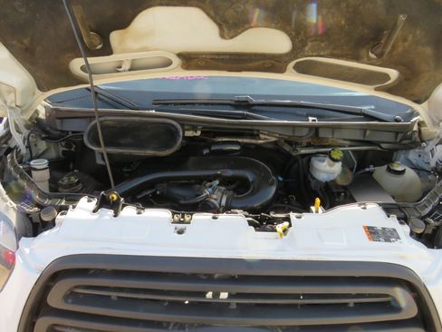 Used 2017 Ford Transit 250 130 Low Roof image 31