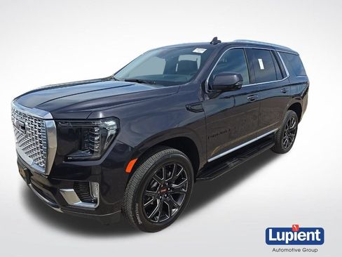 Used 2024 GMC Yukon Denali w/ Advanced Technology Package AWD/4WD image 1