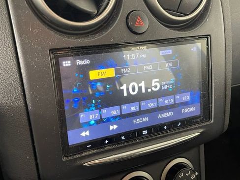 Used 2011 Nissan Rogue S image 7