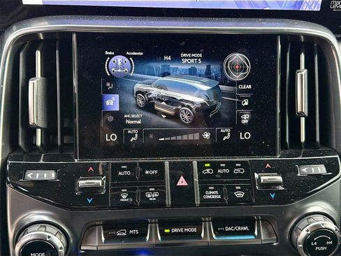 Used 2023 Lexus LX 600 F Sport image 37