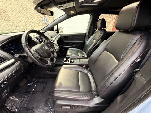 Used 2023 Honda Odyssey Sport image 14