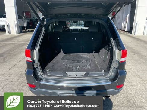 Used 2011 Jeep Grand Cherokee Overland image 17