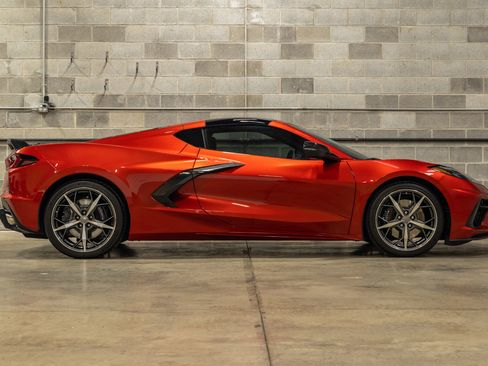Used 2023 Chevrolet Corvette Stingray Coupe w/ Z51 Performance Package image 9