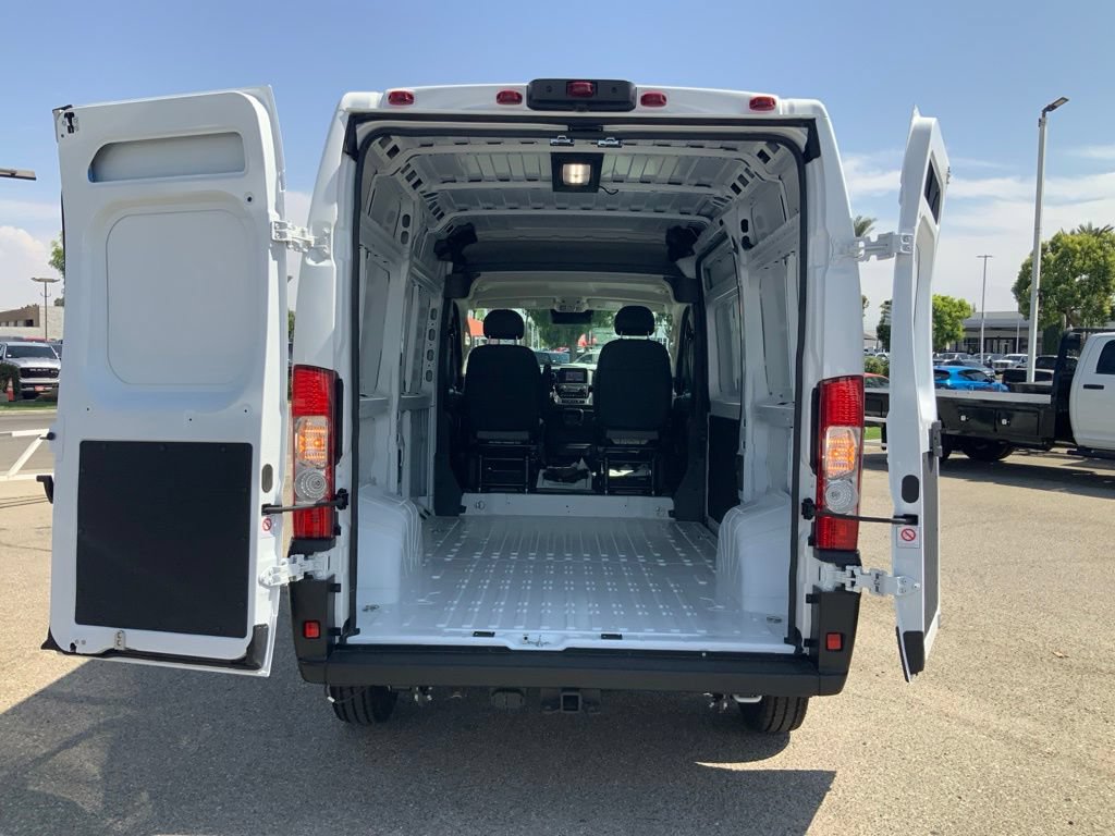 New 2026 RAM ProMaster 2500 w/ Convenience Group FWD image 9
