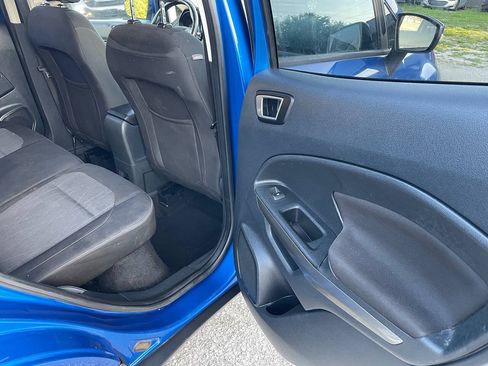 Used 2018 Ford EcoSport SE w/ SE Convenience Package FWD image 12