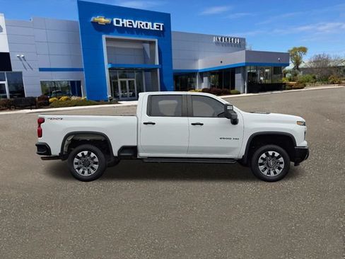 Used 2024 Chevrolet Silverado 2500 Custom w/ Custom Convenience Package AWD/4WD image 28