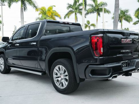 Used 2022 GMC Sierra 1500 Denali image 6