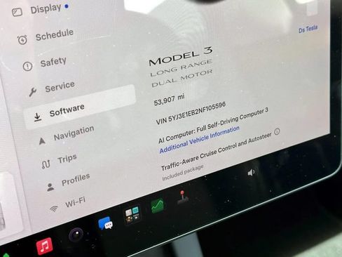 Used 2022 Tesla Model 3 Long Range AWD/4WD image 24
