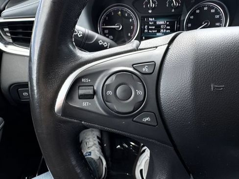 Used 2018 Buick Enclave Essence FWD image 29
