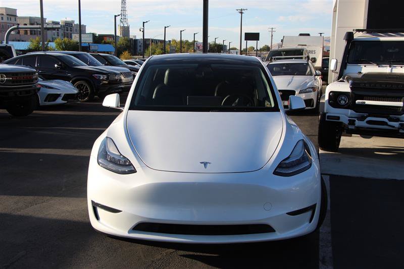 Used 2023 Tesla Model Y Long Range AWD/4WD image 3