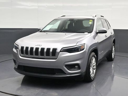 Used 2019 Jeep Cherokee Latitude w/ Popular Appearance Group FWD image 6