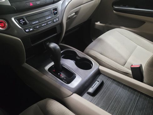 Used 2016 Honda Pilot LX image 26