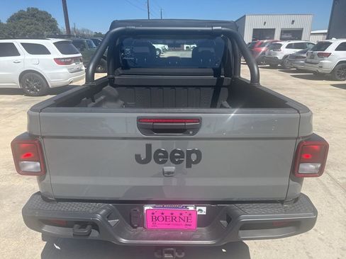 Used 2023 Jeep Gladiator Sport w/ Trailer Tow Package image 12