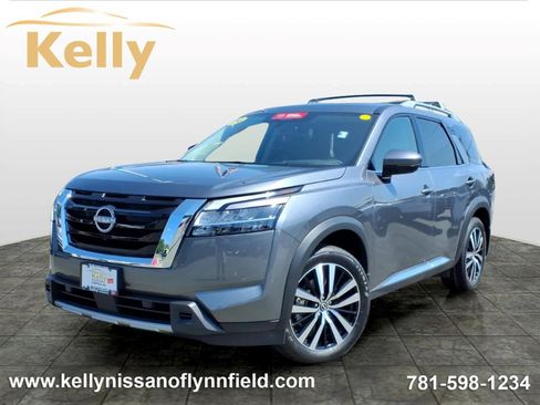 Certified 2024 Nissan Pathfinder Platinum w/ Cargo Package AWD/4WD image 1