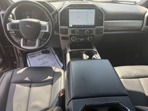 Used 2022 Ford F250 Lariat w/ Lariat Ultimate Package AWD/4WD image 10