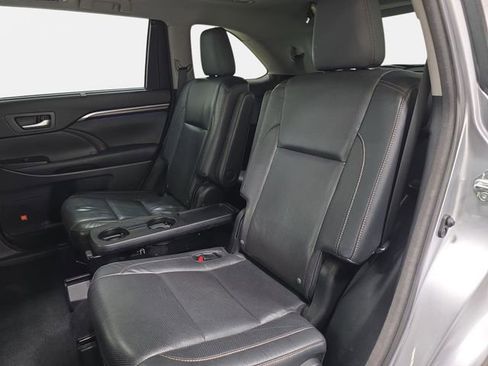 Used 2015 Toyota Highlander Limited image 13