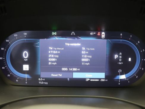 Used 2025 Volvo XC60 B5 Core AWD/4WD image 21