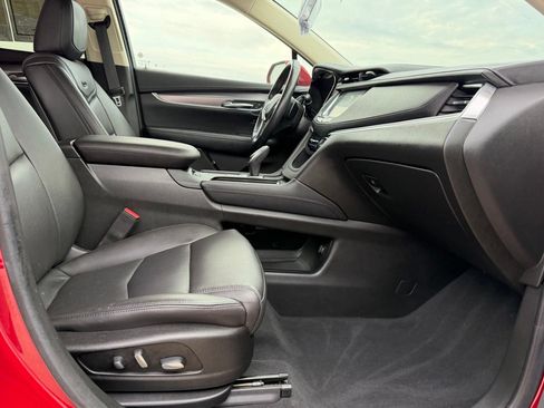 Used 2019 Cadillac XT5 Luxury AWD/4WD image 39