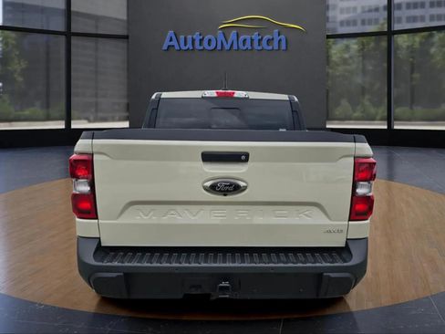 Used 2024 Ford Maverick Lariat w/ Black Appearance Package image 9