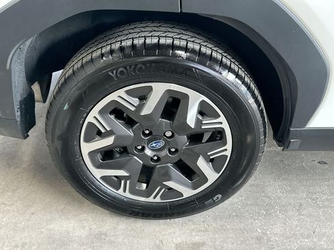 Used 2026 Subaru Forester Premium AWD/4WD image 11