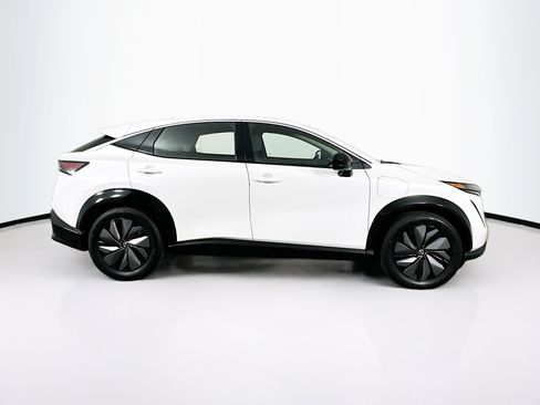 Used 2024 Nissan Ariya FWD image 10