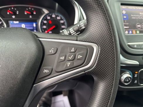 Used 2022 Chevrolet Equinox LT AWD/4WD image 11