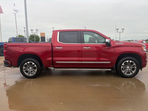 Used 2025 Chevrolet Silverado 1500 High Country w/ Technology Package image 6