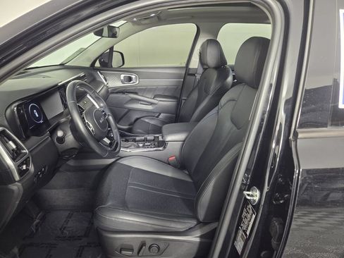 Used 2023 Kia Sorento SX FWD image 9