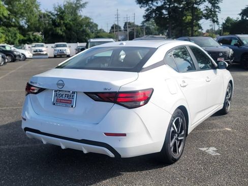 Used 2024 Nissan Sentra SV FWD image 8