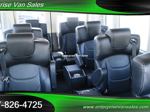 Used 2024 Ford Transit 350 XLT RWD image 14