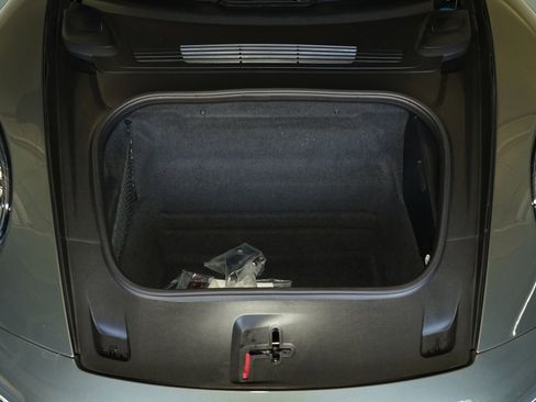 Used 2021 Porsche 911 Carrera image 27