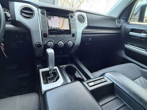 Used 2018 Toyota Tundra SR5 image 16