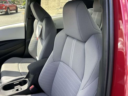 New 2026 Toyota Corolla SE w/ SE Premium Package FWD image 17