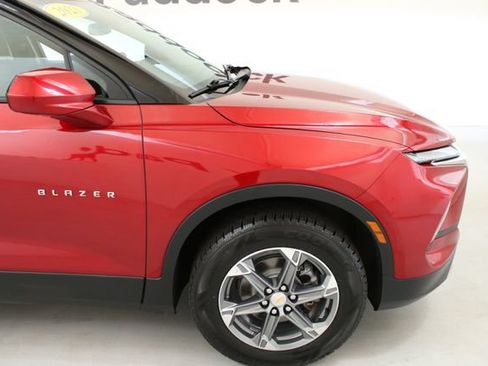 Used 2023 Chevrolet Blazer LT AWD/4WD image 11