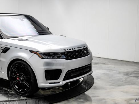 Used 2021 Land Rover Range Rover Sport HST image 23