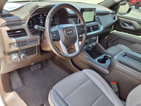 Used 2022 GMC Yukon SLT w/ SLT Luxury Package AWD/4WD image 12